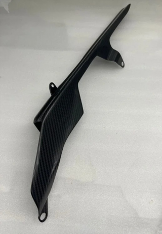 PROTECTOR DE CADENA EN CARBONO R1 2009-14