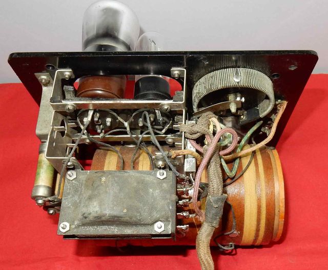 Radio RADIOLA III de válvulas vistas- del año 1924