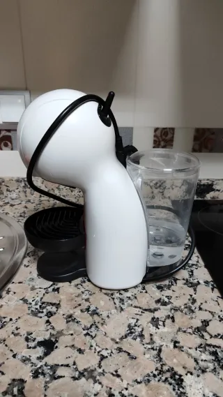 Cafetera Dolce Gusto Krups Blanca