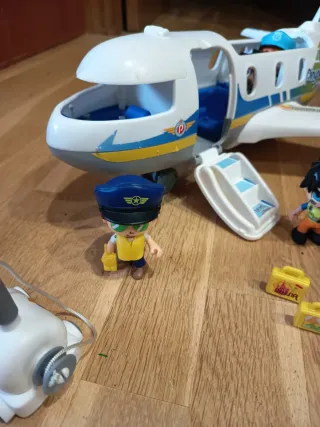 Avión grande Pinypon Action