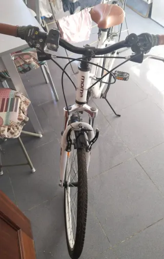 Bicicleta Moma Hybrid Blanca