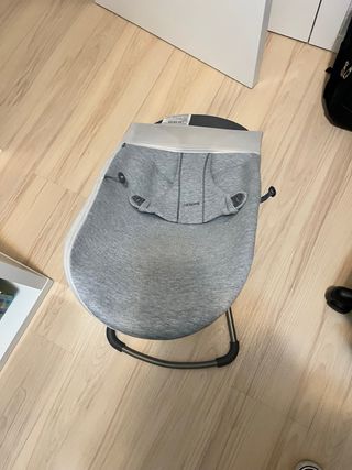 Hamaca Babybjörn gris con funda extra