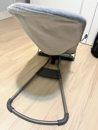 Hamaca Babybjörn gris con funda extra