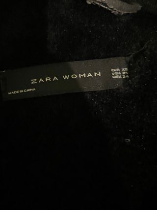Cazadora Zara doble faz negra T. XS