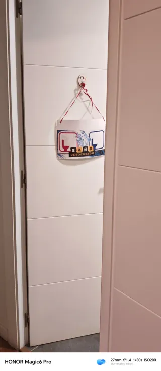 Se alquila habitacion