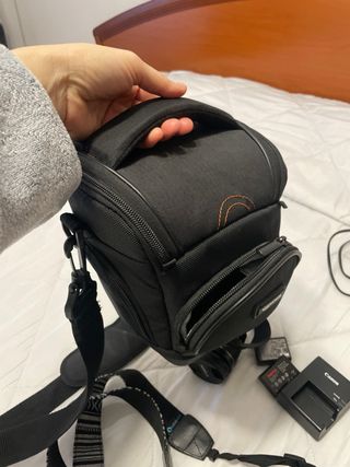 Cámara Canon EOS 4000D + Accesorios