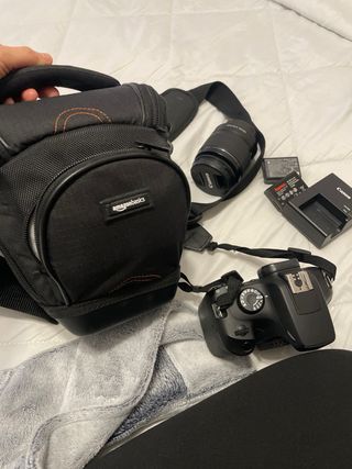 Cámara Canon EOS 4000D + Accesorios