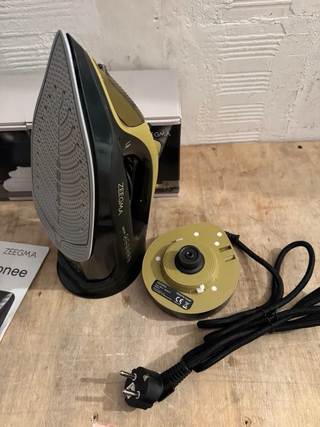 Plancha de vapor Zeegma Ironee 2600W sin cable