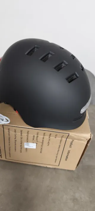 Casco Negro con Luz