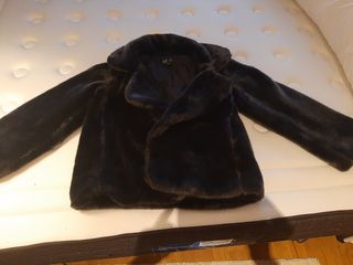 Abrigo pelo Zara efecto corto gris Talla M