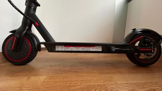 Patinete Eléctrico Xiaomi Mi Scooter + Casco