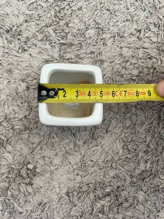 Maceta mini de cerámica blanca