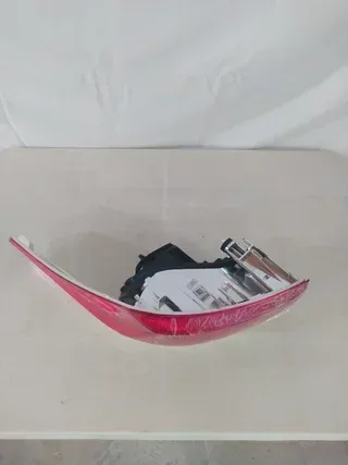 FARO TRASERO MAGNETI MARELLI