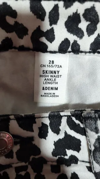 Pantalones H&M Estampado Leopardo