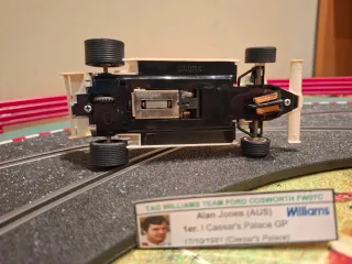 SCALEXTRIC EXIN 1981 WILLIAMS FW07 #1 A.Jones