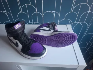 Nike Air Jordan 1 Morado Blanco