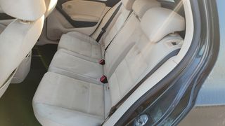 Volkswagen Golf VI 1.6 TDI 2012