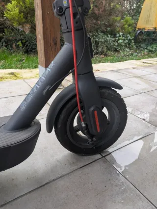 Patinete Eléctrico Xiaomi 4 Pro (2ª Gen) y casco