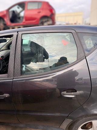 PUERTA TRASERA IZQUIERDA MERCEDES CLASE A 170 CDI