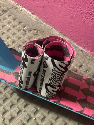 Patinete azul y rosa