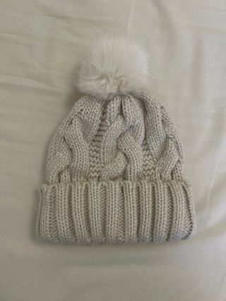 Gorro H&M Beige Pompon Suave Calentito