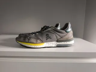 Zapatillas Scalpers Calavera Gris y Amarillo