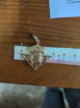 Colgante Real Betis Balompié Oro 18k