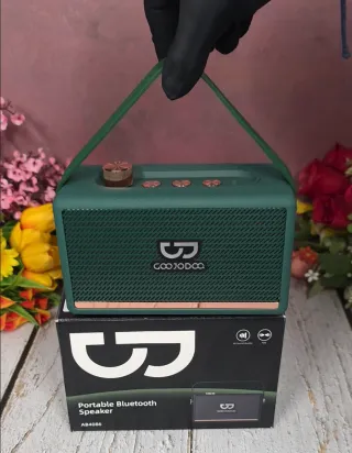 Altavoz Portátil GOOJODOQ Verde y Dorado
