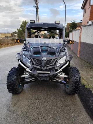 CFMoto ZForce 800