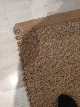 Alfombra grande de yute beige/marrón