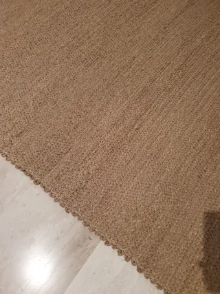 Alfombra grande de yute beige/marrón