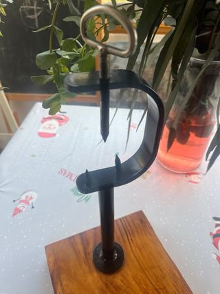 Jamonera de madera con soporte