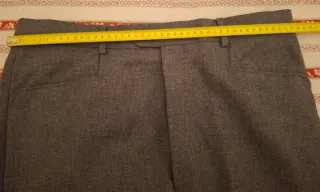 Pantalón de vestir gris nuevo. Talla Xl Gris claro