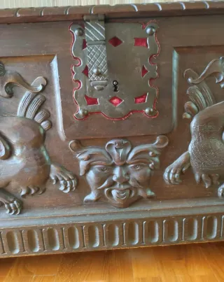 Arcón Baúl Renacentista Restaurado