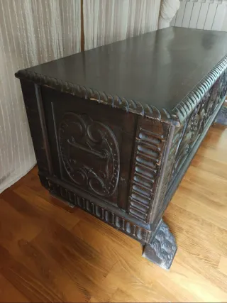 Arcón Baúl Renacentista Restaurado