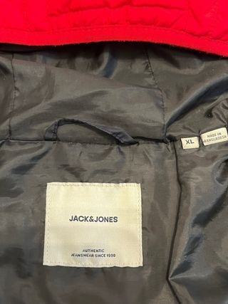 Chaqueta Jack & Jones azul y roja
