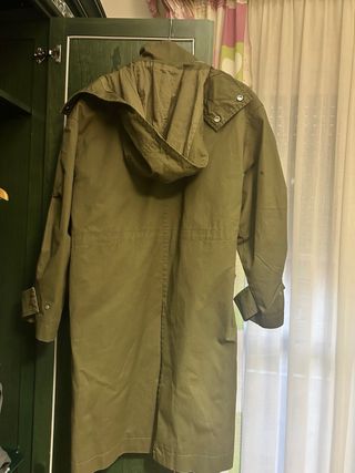 Parka verde Zara
