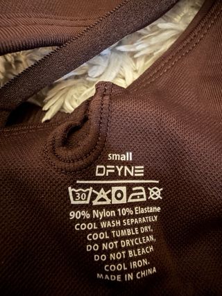 Conjunto deportivo DFYNE S marrón