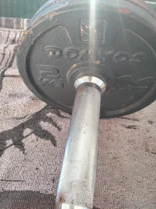 Mancuernas de 10 kilos cada una . 2-2-1