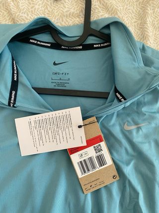 Sudadera nueva nike.