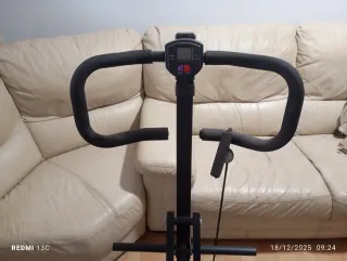 Bicicleta estática multifuncional