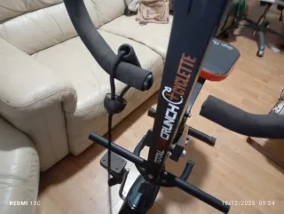 Bicicleta estática multifuncional