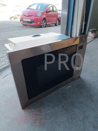 Microondas de encastre con grill, 25 L, 900 W