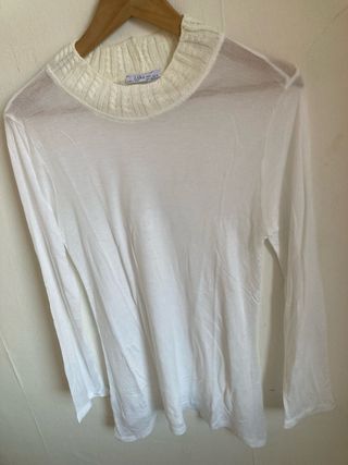 Zara Camiseta Blanca Manga Larga Cuello Trenzado