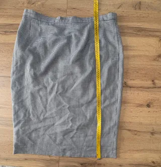 Gonna a quadri grigia e bianca