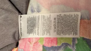 Camiseta deportiva Nike gris