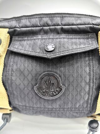 Riñonera Moncler Tech Belt Bag Negra