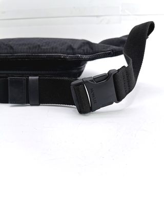 Riñonera Moncler Tech Belt Bag Negra