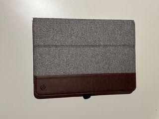 Ipad AIR incluye FundaMarrón.