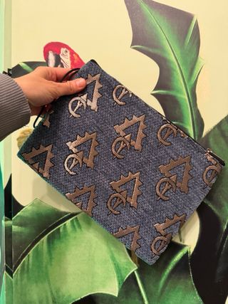 Pochette fantasia blu e oro